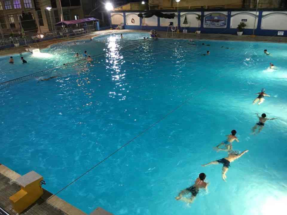 bể bơi Hồng Bàng
