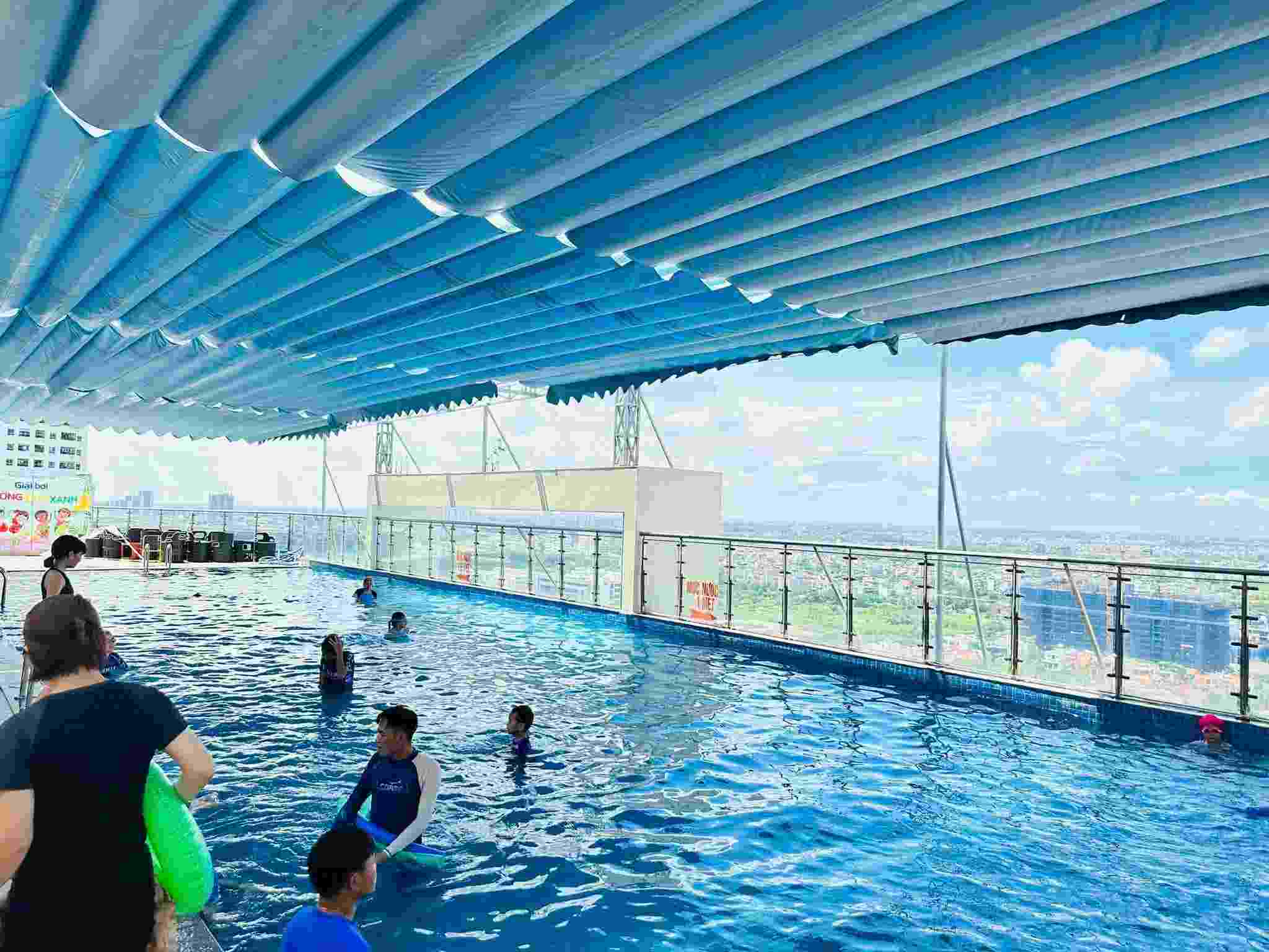 Câu lạc bộ bơi lội Linh Đàm