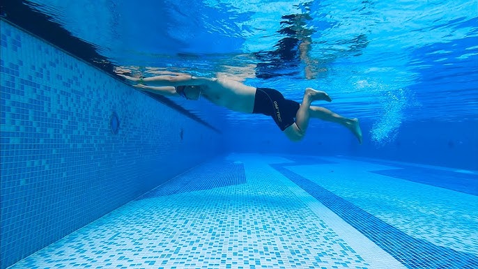 Hướng dẫn tập chân trườn sấp dưới nước trong bơi sải